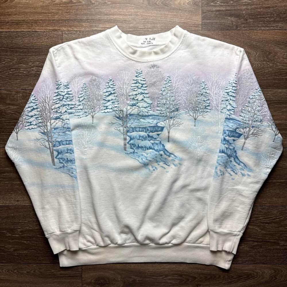 1990s Vintage White AOP Crewneck Sweatshirt with Blue Winter Forest Scene